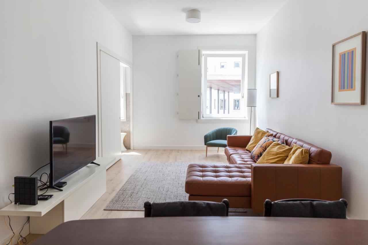 Classy 2Bdr Apartment In Downtown By Lovelystay Lisboa Kültér fotó