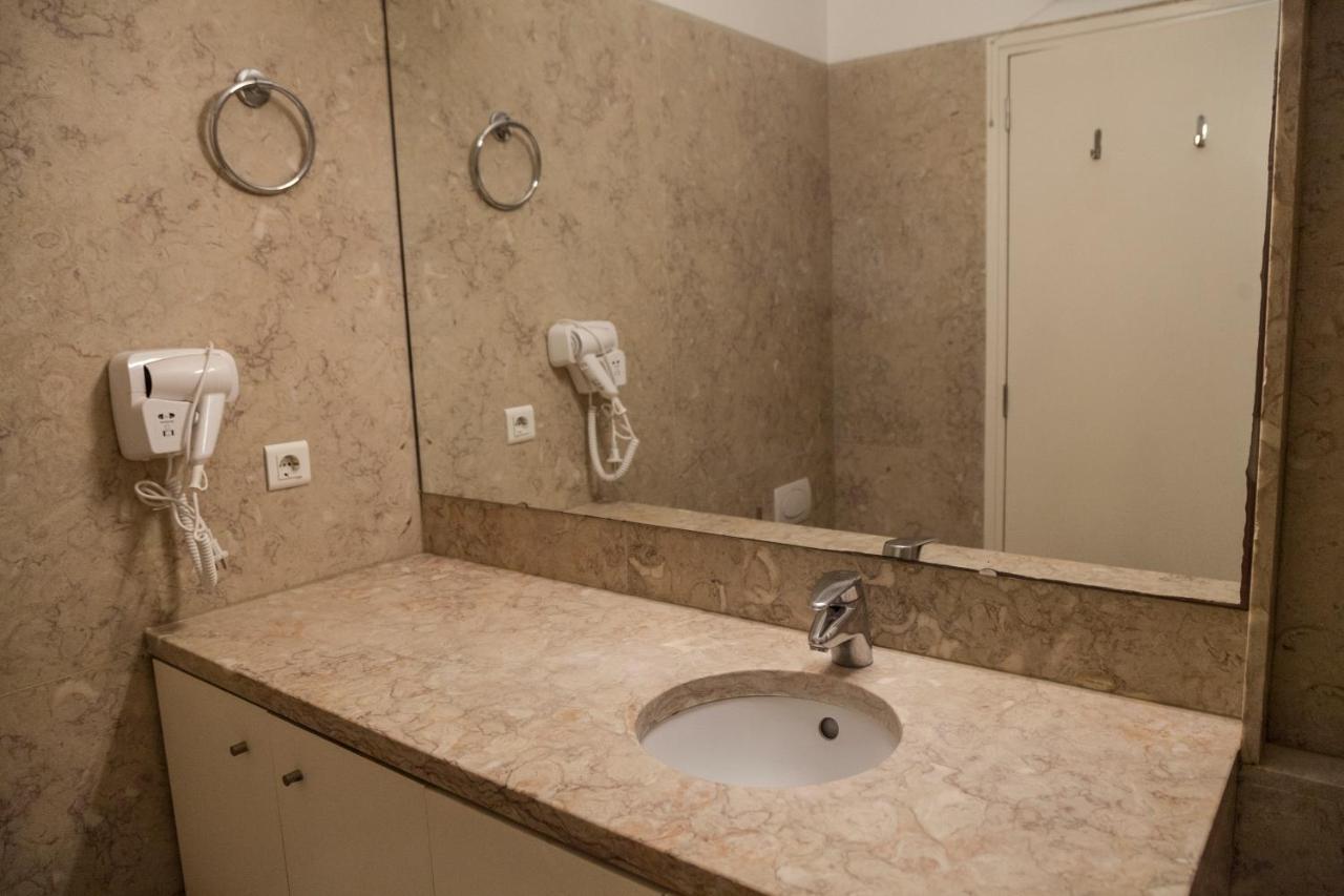 Classy 2Bdr Apartment In Downtown By Lovelystay Lisboa Kültér fotó