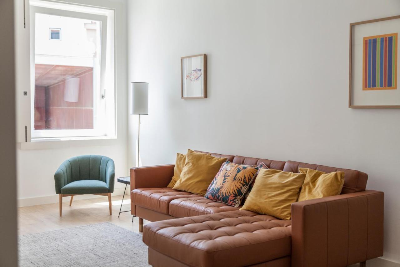 Classy 2Bdr Apartment In Downtown By Lovelystay Lisboa Kültér fotó